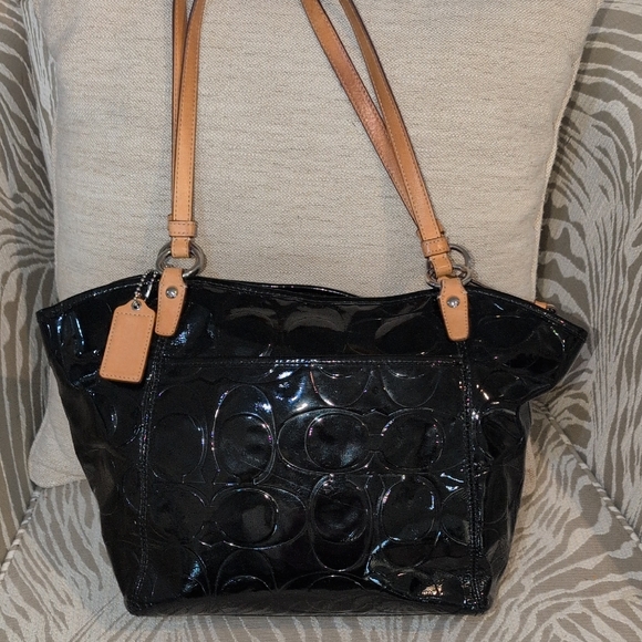 Coach Black Patent Leather Shoulder Bag with Tan Straps - Picture 6 of 16